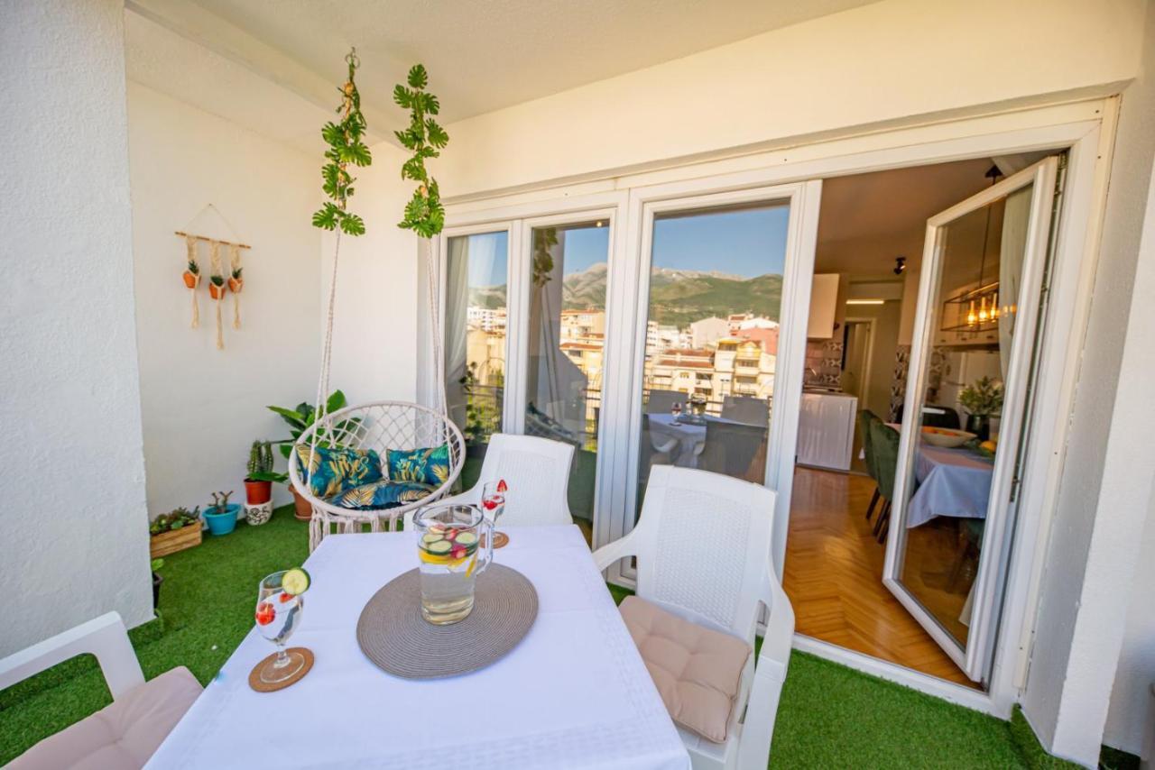 City Center De Lux Apartment Bar Bagian luar foto